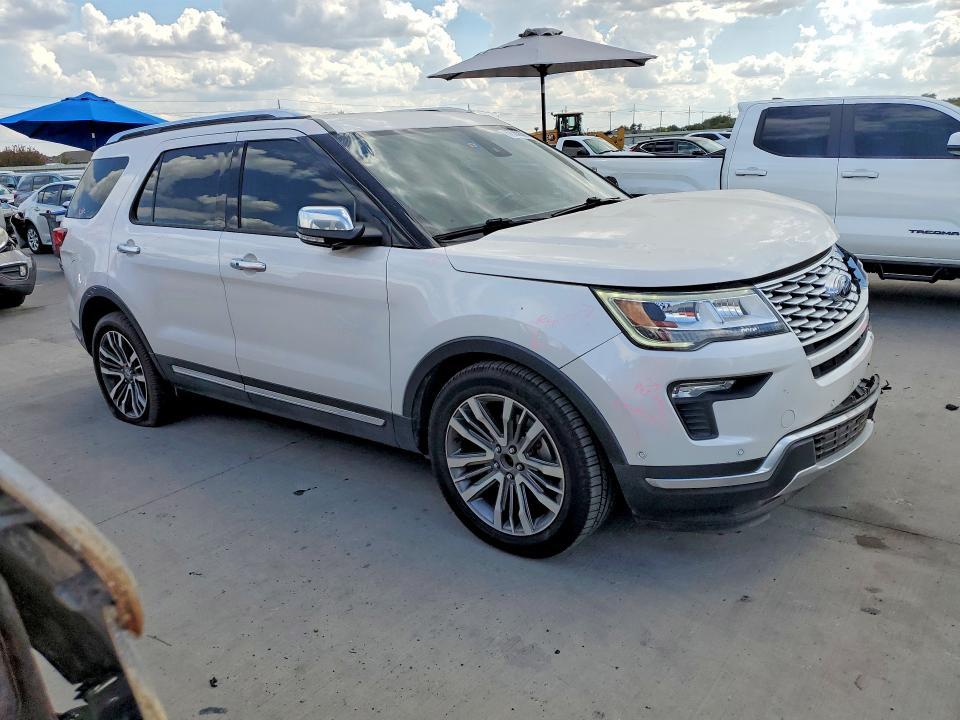 Photo 4 from auction – 2018 FORD EXPLORER with VIN 1FM5K8HT5JGB99161