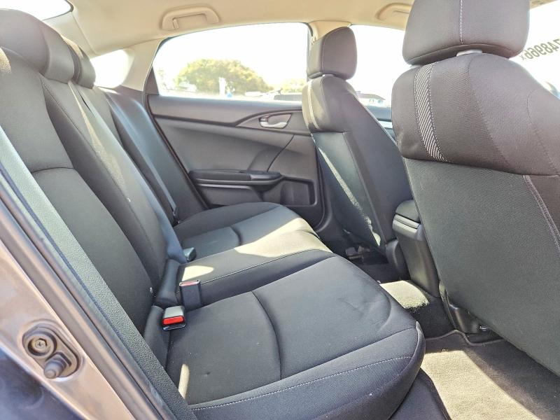 Zdjęcie 10 z aukcji – 2018 HONDA CIVIC z VIN 2HGFC2F52JH609346