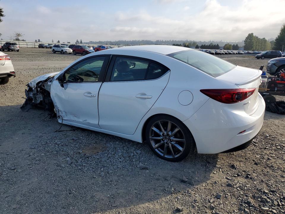 صورة رقم 2 من المزاد - 2018 MAZDA 3 مع VIN 3MZBN1V33JM210557