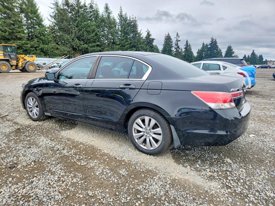 Photo 2 from auction – 2012 HONDA ACCORD with VIN 1HGCP2E74CA063855