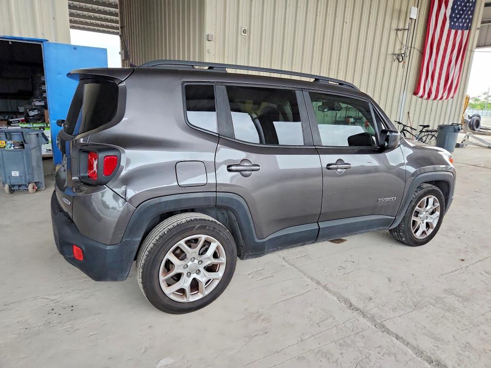 Photo 3 from auction – 2018 JEEP RENEGADE with VIN ZACCJABB0JPJ08755
