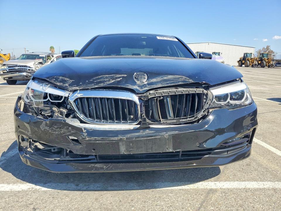Photo 5 from auction – 2018 BMW 530E with VIN WBAJA9C51JB250766