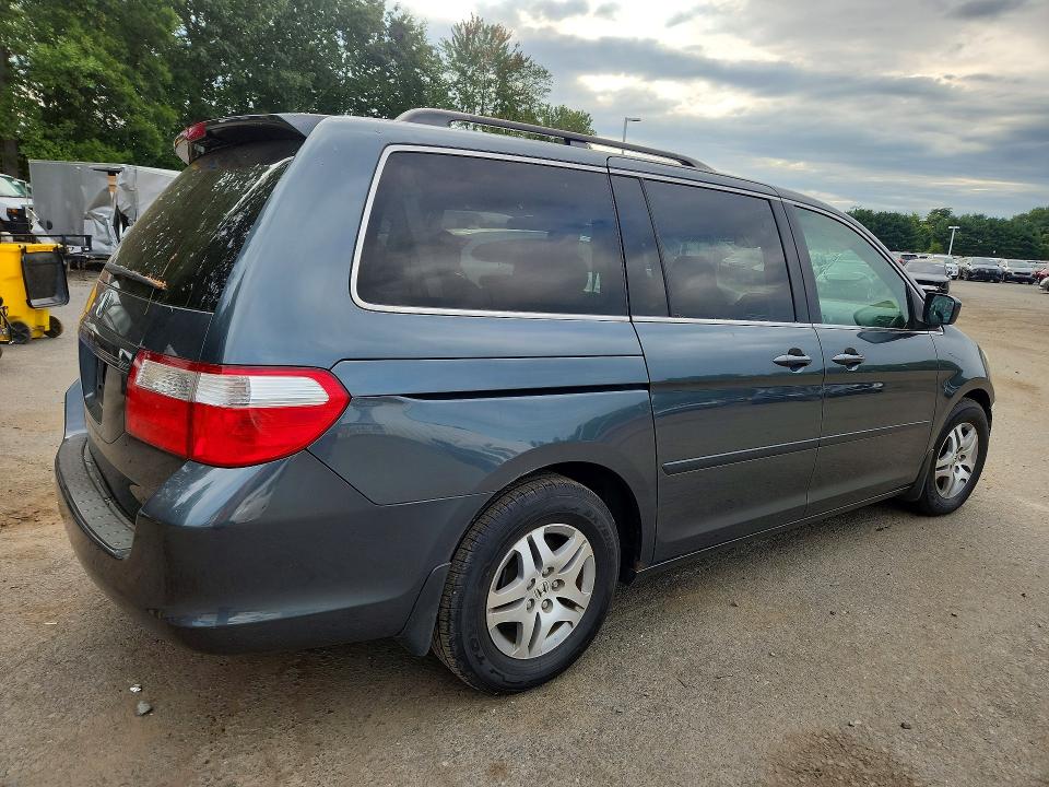 Photo 3 from auction – 2006 HONDA ODYSSEY with VIN 5FNRL38736B446087