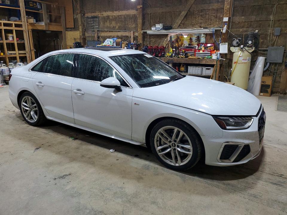Zdjęcie 4 z aukcji – 2024 AUDI A4 z VIN WAUEAAF40RN013802
