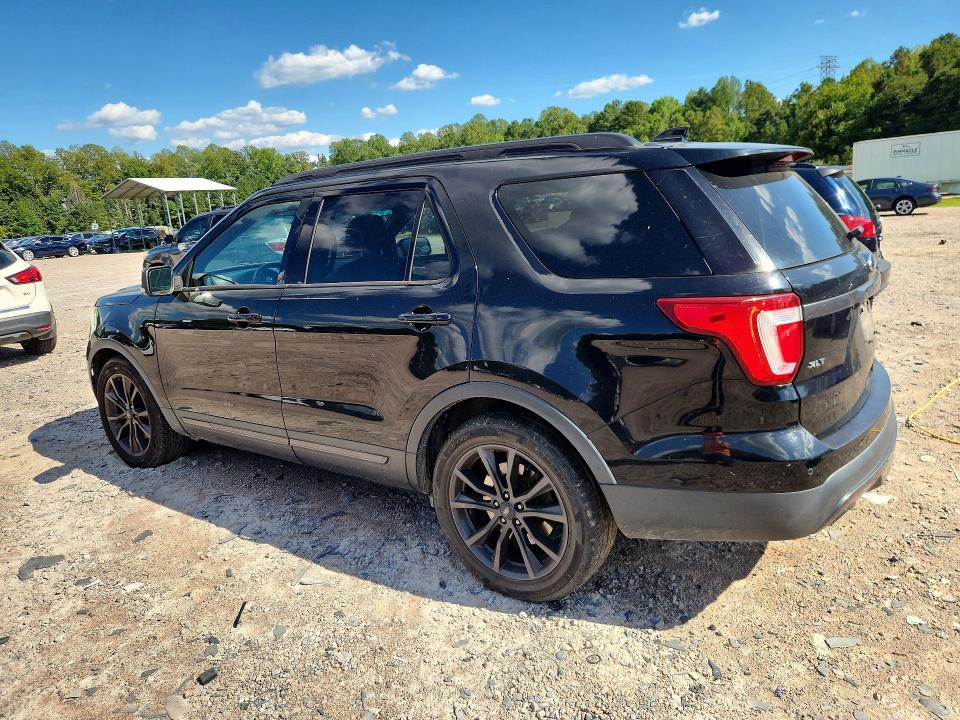 Photo 2 from auction – 2017 FORD EXPLORER with VIN 1FM5K7D8XHGA97876