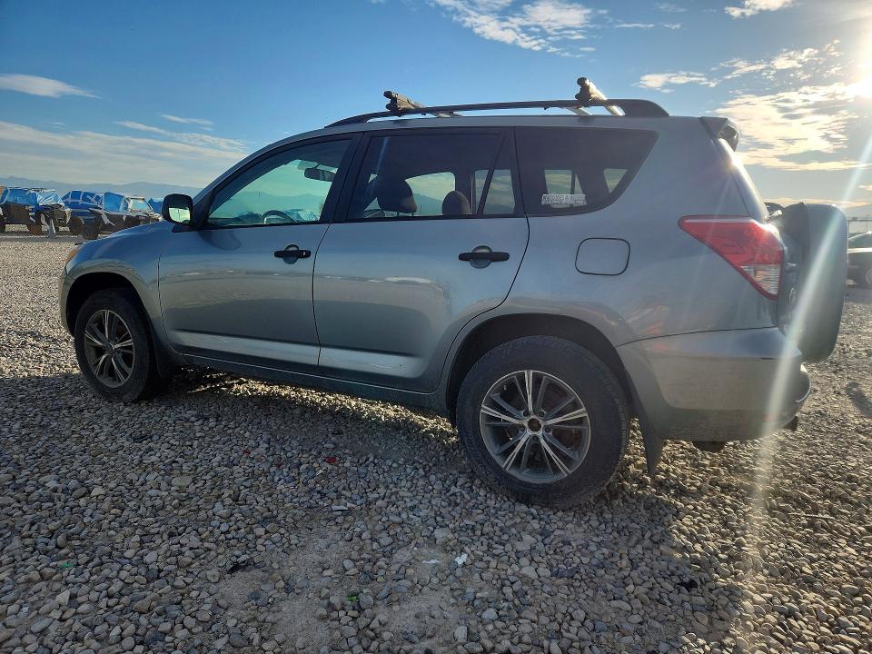 Photo 2 from auction – 2006 TOYOTA RAV4 with VIN JTMBD33V666009071