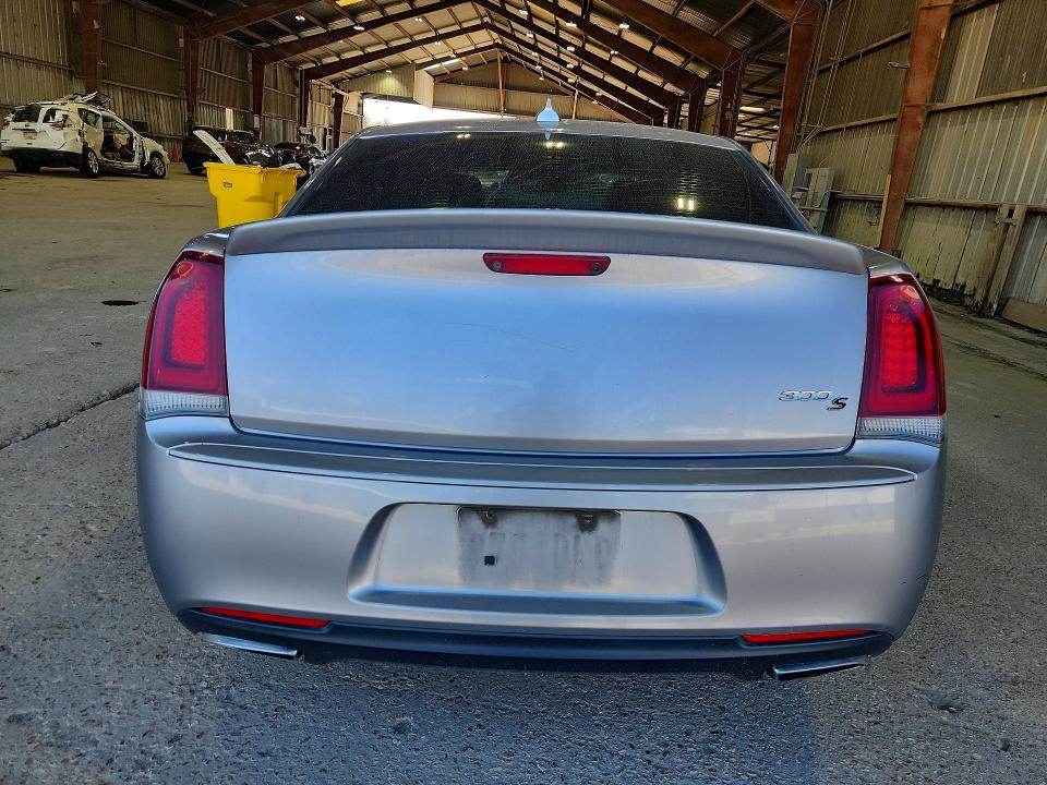 Zdjęcie 6 z aukcji – 2015 CHRYSLER 300 z VIN 2C3CCABTXFH926951