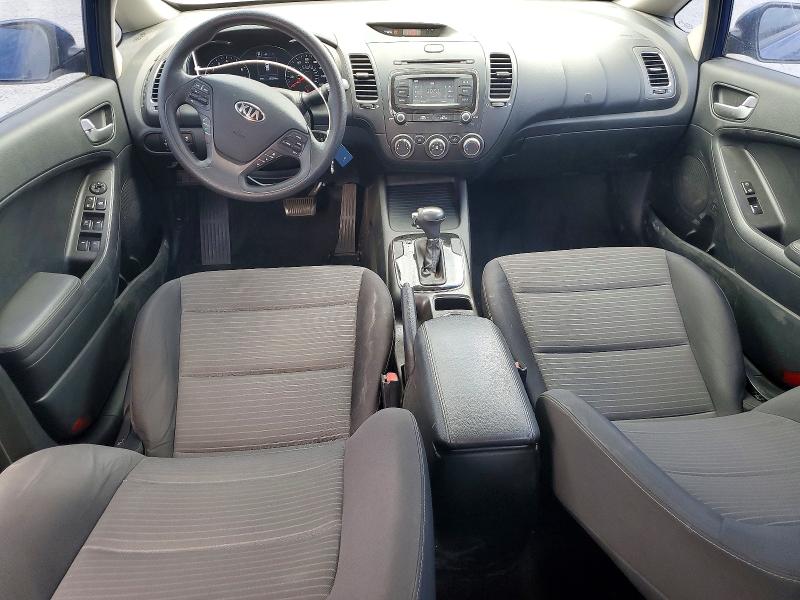 Снимка 8 от търг – 2017 KIA FORTE с VIN 3KPFL4A70HE096347
