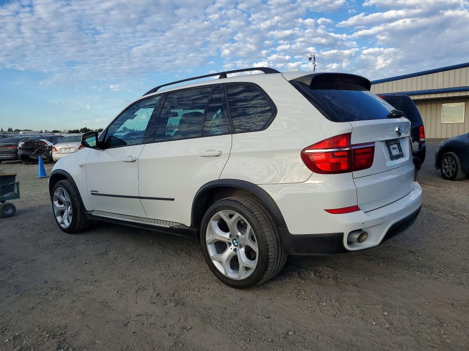 Photo 2 from auction – 2013 BMW X5 with VIN 5UXZW0C50D0B93559