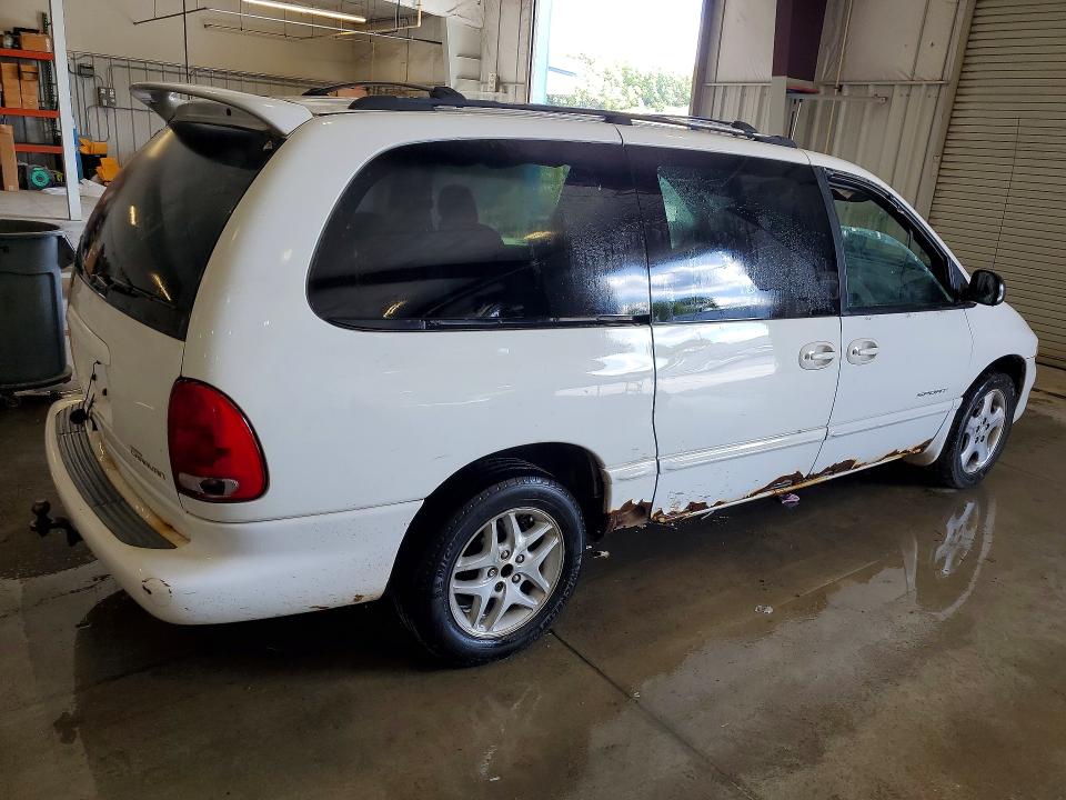 Photo 3 from auction – 2000 DODGE CARAVAN with VIN 1B4GP44G0YB648556
