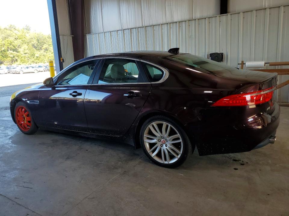 Photo 2 from auction – 2017 JAGUAR XF with VIN SAJBK4BV7HCY47922