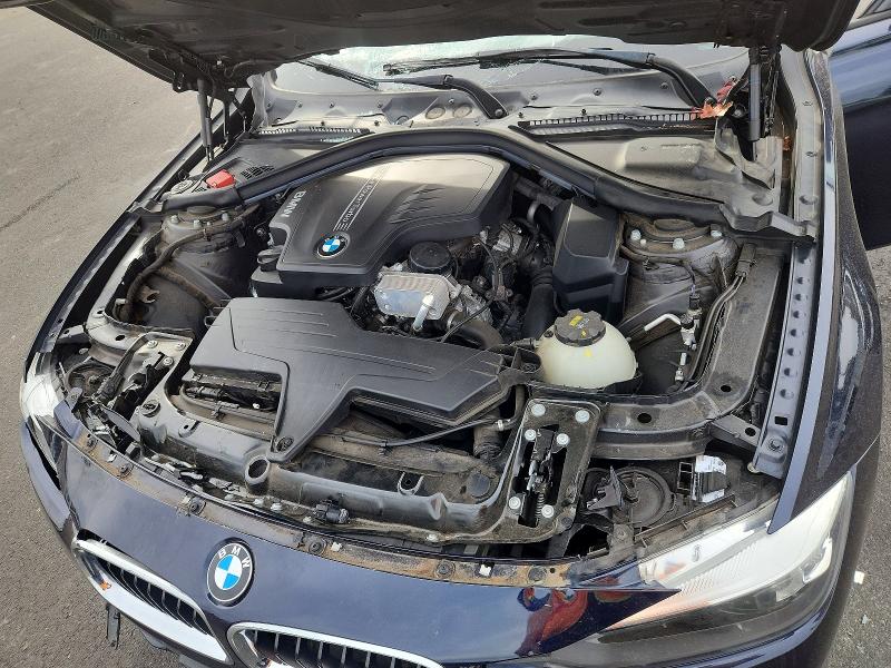 Photo 11 from auction – 2016 BMW 328 with VIN WBA8E9G55GNT85379