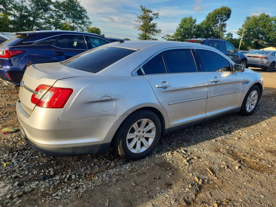 Photo 3 from auction – 2012 FORD TAURUS with VIN 1FAHP2DW1CG125857