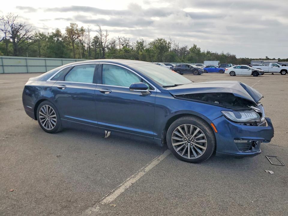 Снимка 4 от търг – 2017 LINCOLN MKZ с VIN 3LN6L5D95HR625105