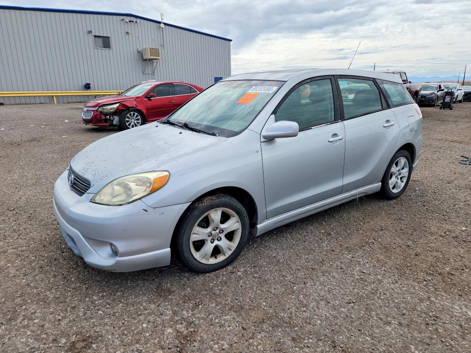 TOYOTA MATRIX 2005 مع رقم تعريف المركبة 2T1KR30E85C415186 - صورة من المزاد