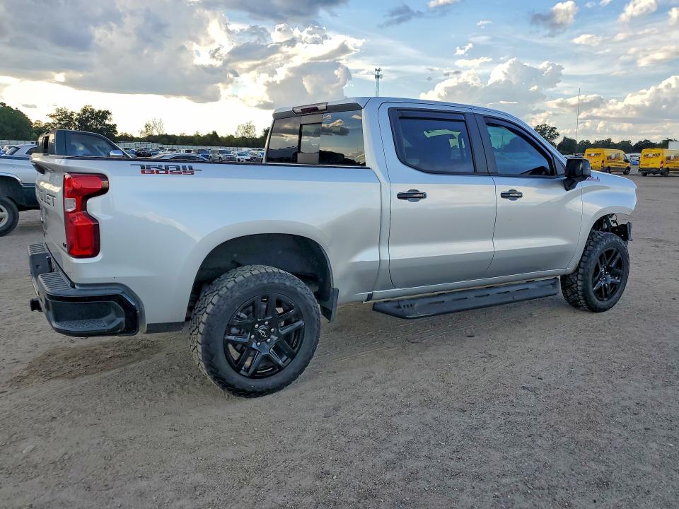 Photo 3 from auction – 2022 CHEVROLET SILVERADO with VIN 3GCUDFED2NG602860