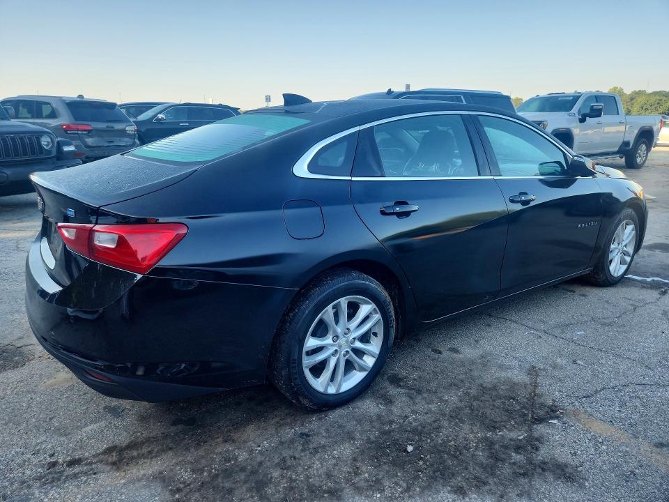 Photo 3 from auction – 2017 CHEVROLET MALIBU with VIN 1G1ZJ5SU3HF101312