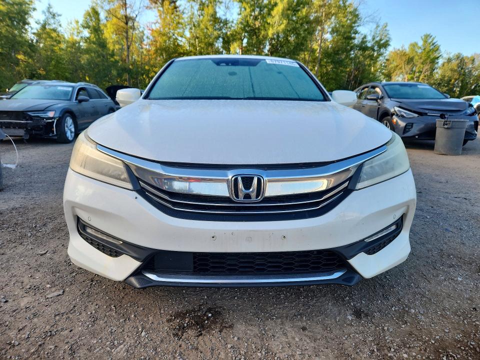 Photo 5 from auction – 2016 HONDA ACCORD with VIN 1HGCR2F05GA803107