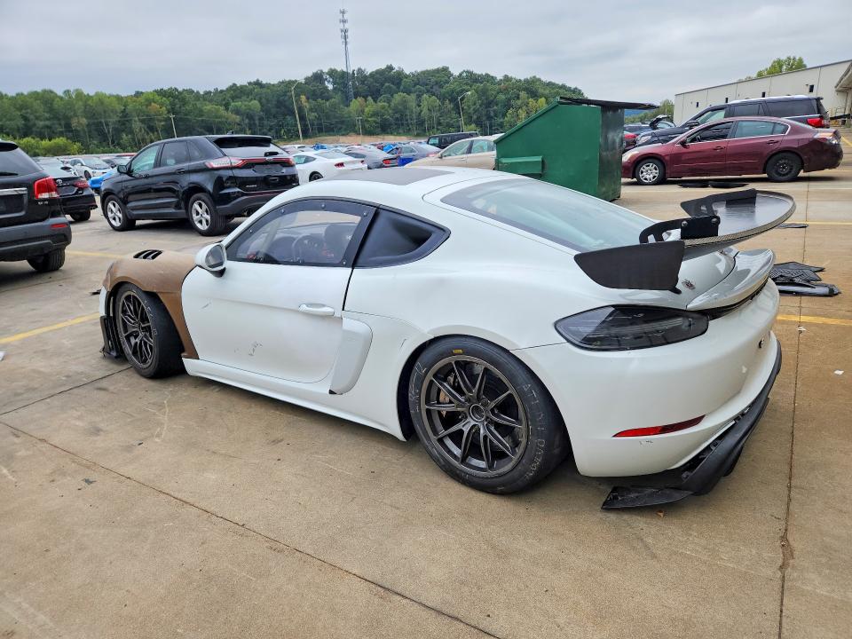 Photo 2 from auction – 2024 PORSCHE CAYMAN with VIN WP0ZZZ986RK299750