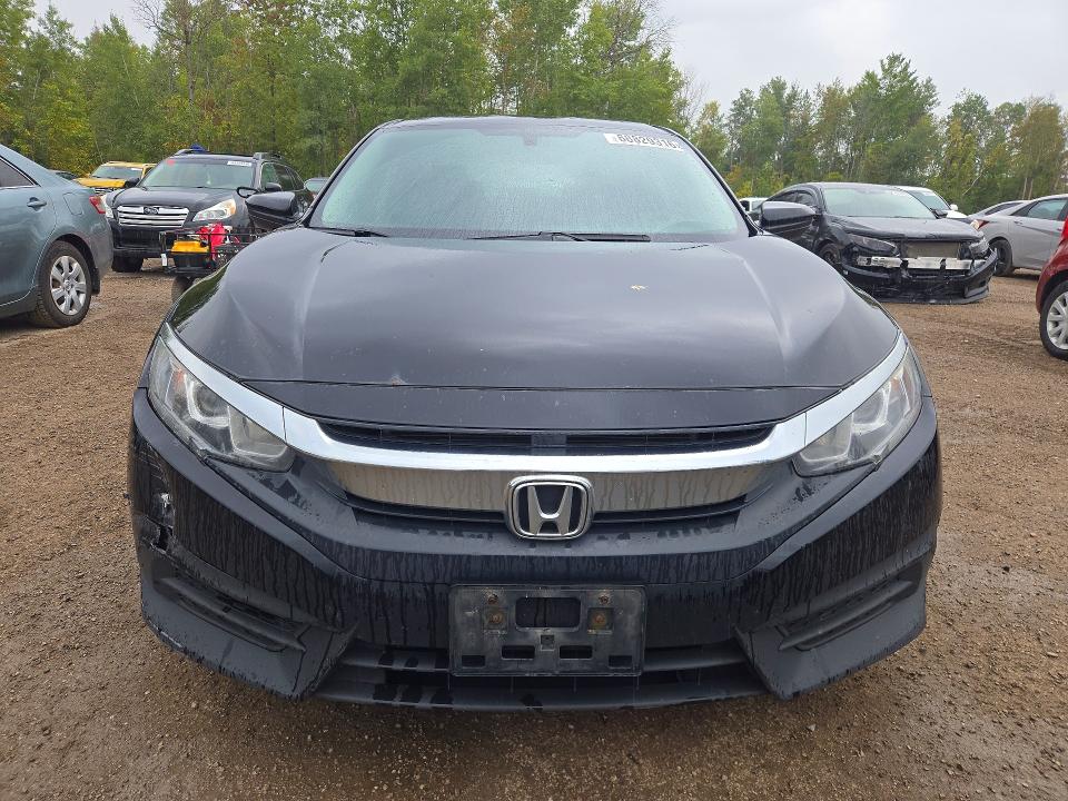 Снимка 5 от търг – 2017 HONDA CIVIC с VIN 2HGFC2E5XHH031315