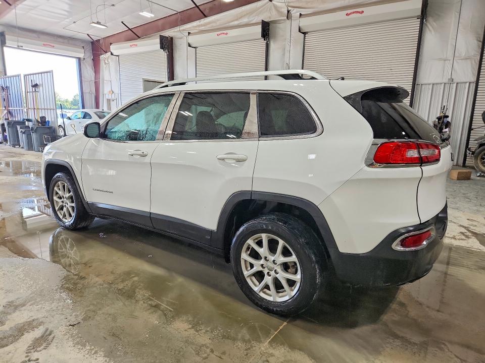 صورة رقم 2 من المزاد - 2018 JEEP CHEROKEE مع VIN 1C4PJLCB2JD606596