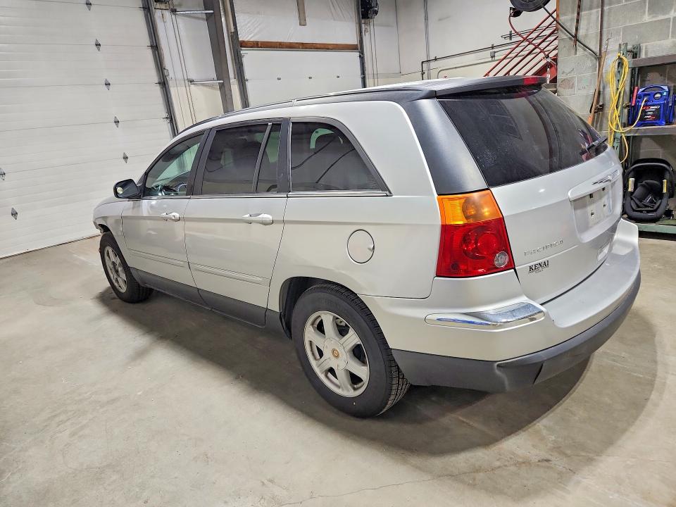 Photo 2 from auction – 2004 CHRYSLER PACIFICA with VIN 2C8GF68404R175351