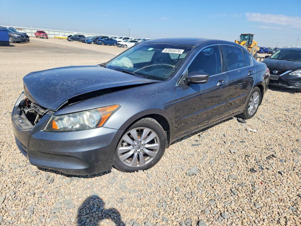 HONDA ACCORD 2011 with VIN 1HGCP2F84BA113899 - Photo from auction
