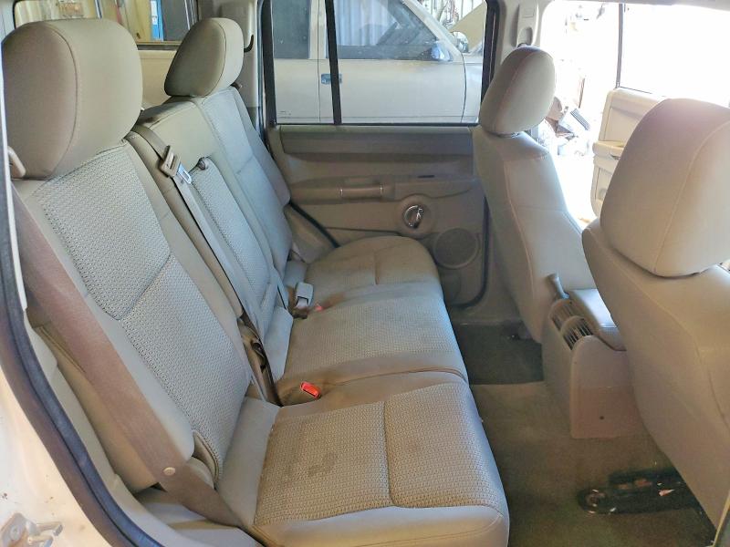 Фото 11 с аукциона – 2010 JEEP COMMANDER с VIN 1J4RH4GT0AC122553