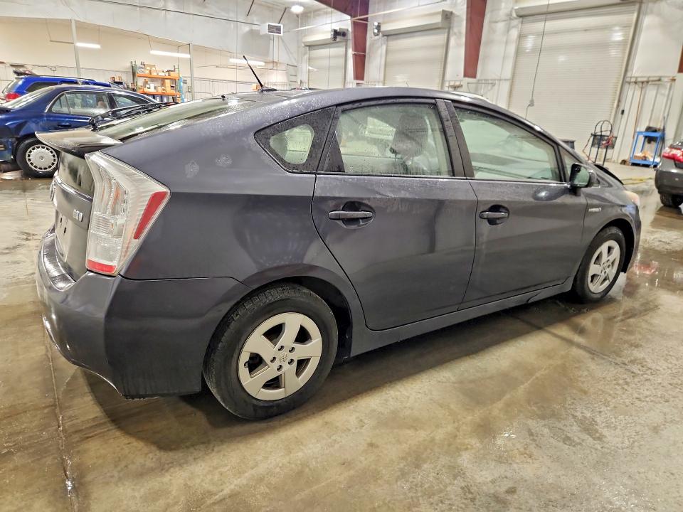 Foto 3 de la subasta – 2011 TOYOTA PRIUS con VIN JTDKN3DU0B5369312