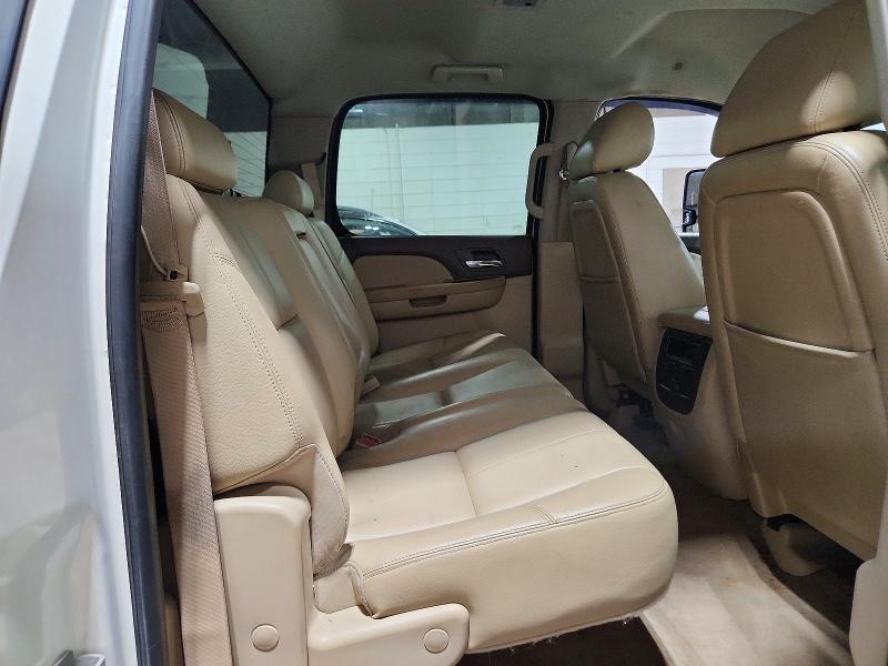 Photo 10 from auction – 2011 GMC SIERRA with VIN 3GTP2WE37BG218109