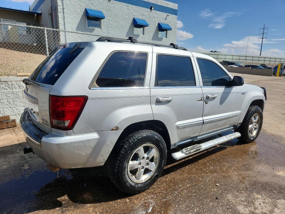 Photo 3 from auction – 2005 JEEP GRAND CHEROKEE with VIN 1J8HR58255C640778