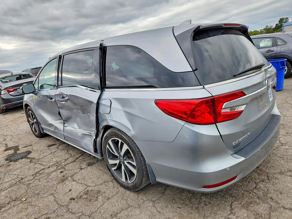 Снимка 2 от търг – 2019 HONDA ODYSSEY с VIN 5FNRL6H96KB007690