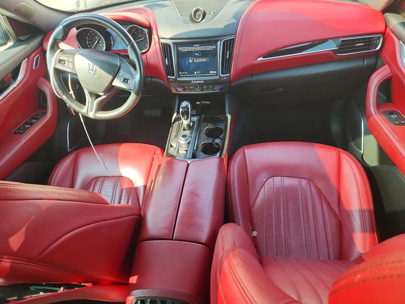 Photo 8 from auction – 2018 MASERATI LEVANTE with VIN ZN661XUL5JX294345