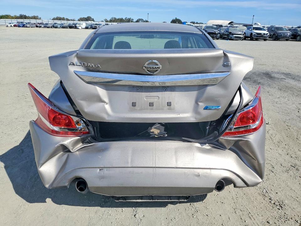 Photo 6 from auction – 2013 NISSAN ALTIMA with VIN 1N4AL3AP5DN549359