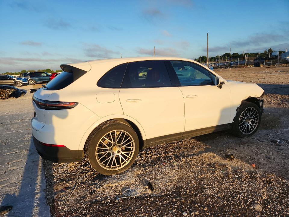 Photo 3 from auction – 2023 PORSCHE CAYENNE with VIN WP1AA2AY9PDA02252