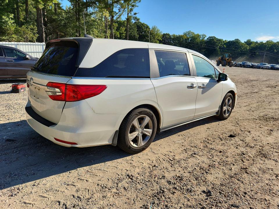 Photo 3 from auction – 2019 HONDA ODYSSEY with VIN 5FNRL6H79KB030282