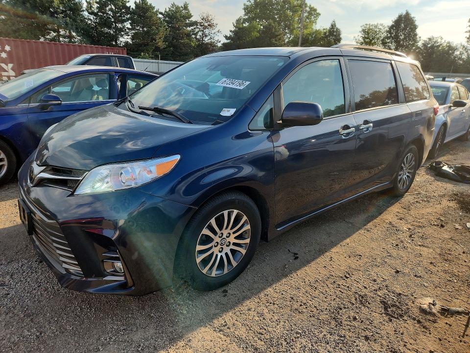 2019 TOYOTA SIENNA - Търг №67394196