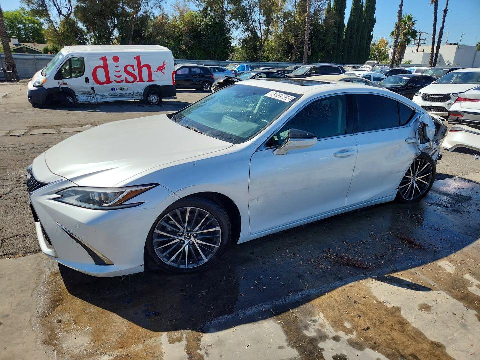LEXUS ES 300H 2024 с VIN 58ADA1C10RU045393 - Фото с аукциона