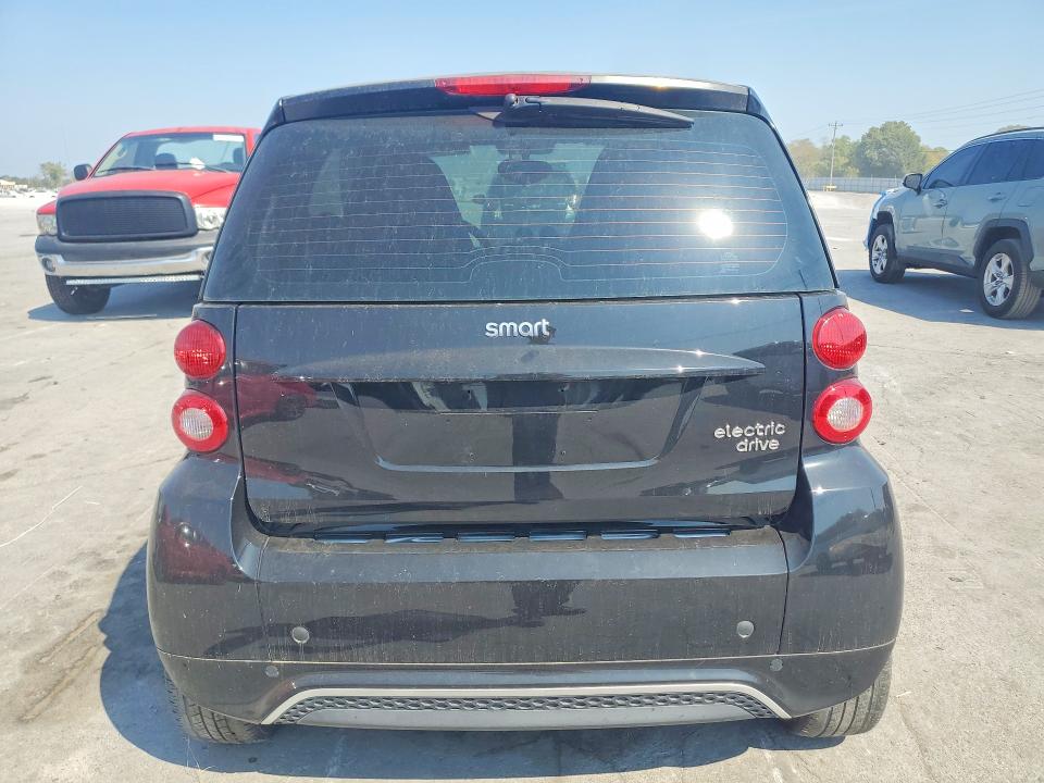 Photo 6 from auction – 2013 SMART FORTWO with VIN WMEEJ9AA6DK696731