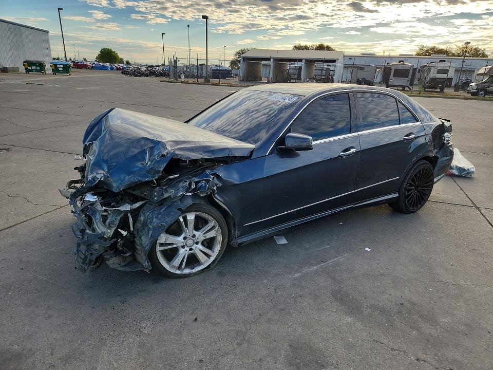 Снимка 1 от търг – 2013 MERCEDES-BENZ E с VIN WDDHF5KB8DA743881