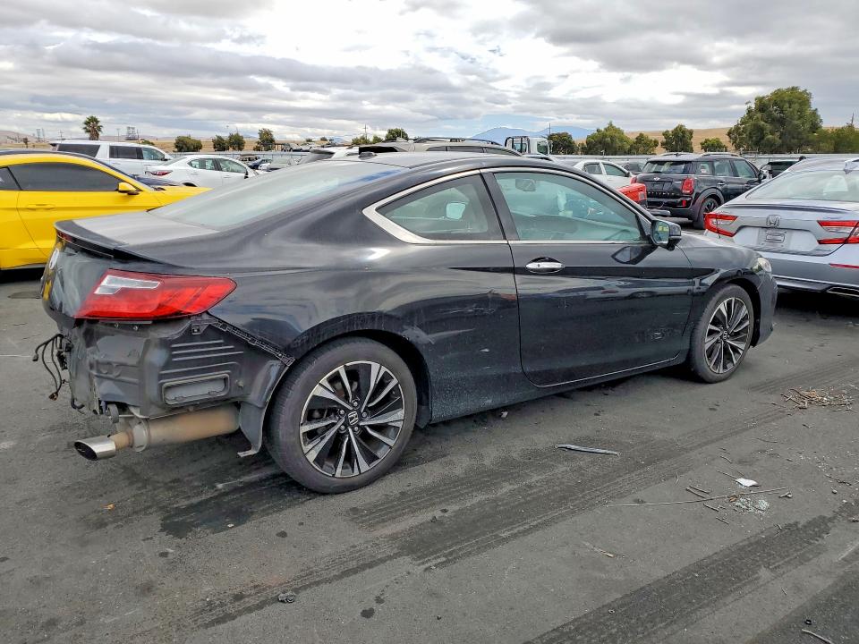 Photo 3 from auction – 2016 HONDA ACCORD with VIN 1HGCT1B80GA011485