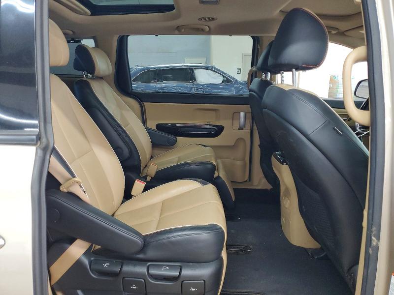 صورة رقم 11 من المزاد - 2015 KIA SEDONA مع VIN KNDME5C14F6037286