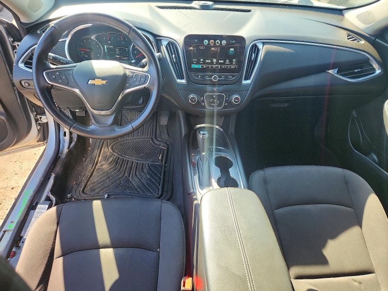 Photo 8 from auction – 2018 CHEVROLET MALIBU with VIN 1G1ZD5ST4JF172782
