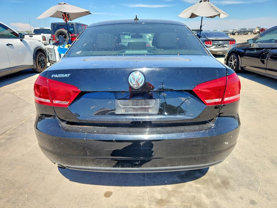 Photo 6 from auction – 2014 VOLKSWAGEN PASSAT with VIN 1VWAP7A36EC002713