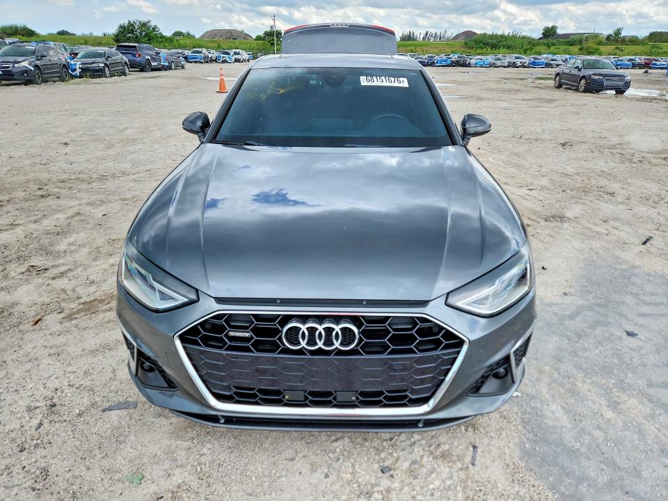 Снимка 5 от търг – 2021 AUDI A4 с VIN WAUDAAF44MA040464