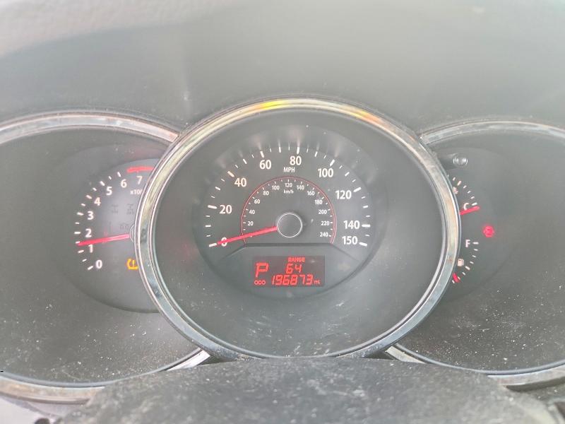 Photo 9 from auction – 2011 KIA SORENTO with VIN 5XYKT3A1XBG107725