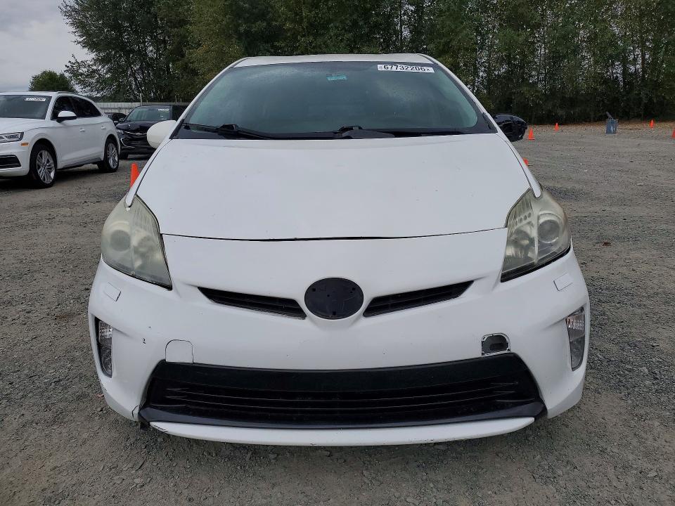 Photo 5 from auction – 2013 TOYOTA PRIUS with VIN JTDKN3DU8D0339457