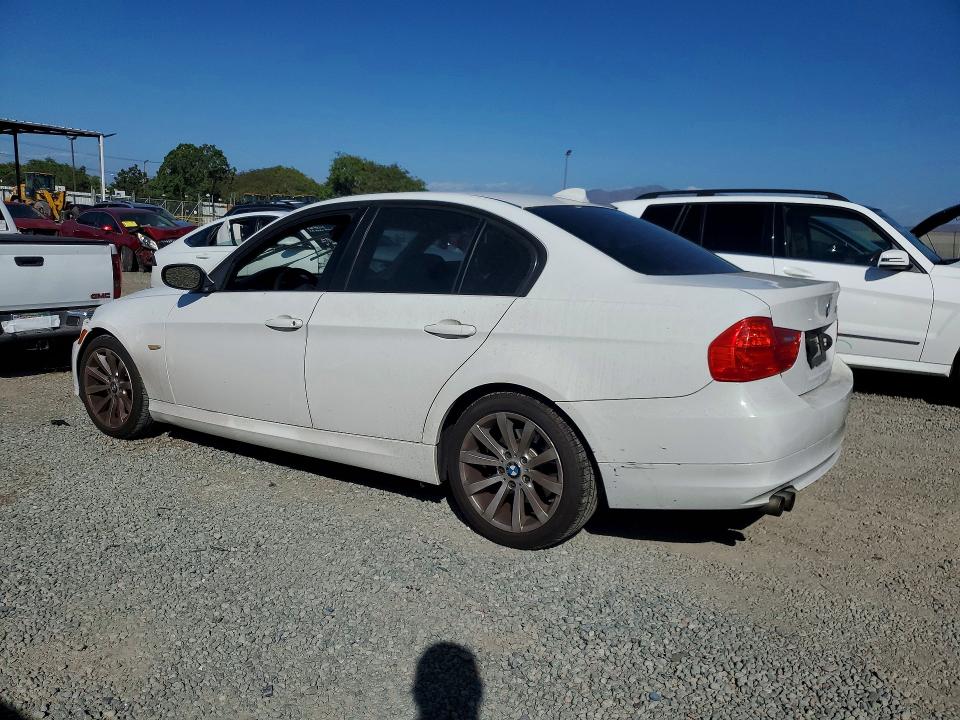 Photo 2 from auction – 2011 BMW 328 with VIN WBAPH5C57BA446345