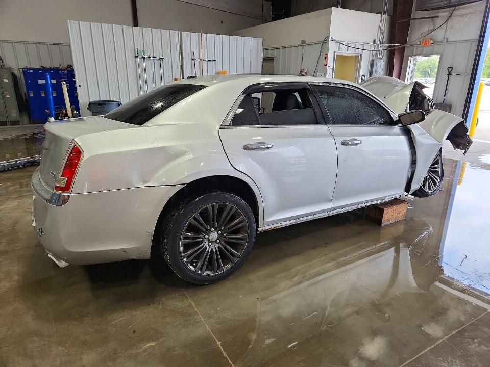 Снимка 3 от търг – 2011 CHRYSLER 300C с VIN 2C3CA6CT7BH614453