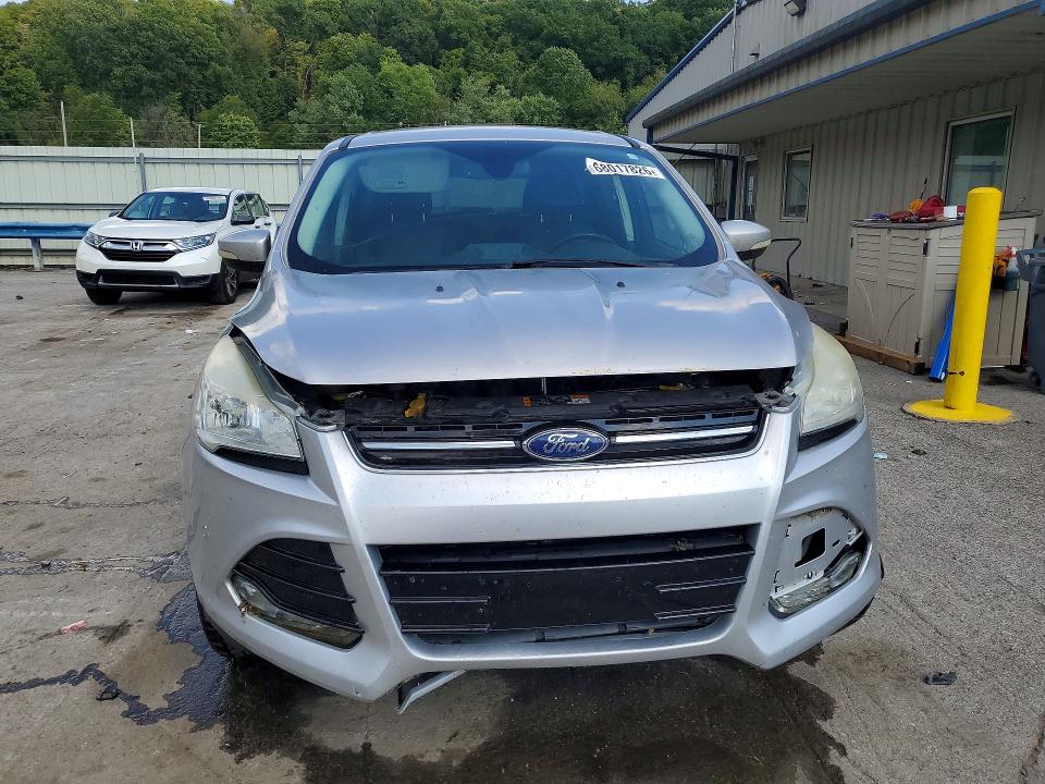صورة رقم 5 من المزاد - 2013 FORD ESCAPE مع VIN 1FMCU9H92DUD93342